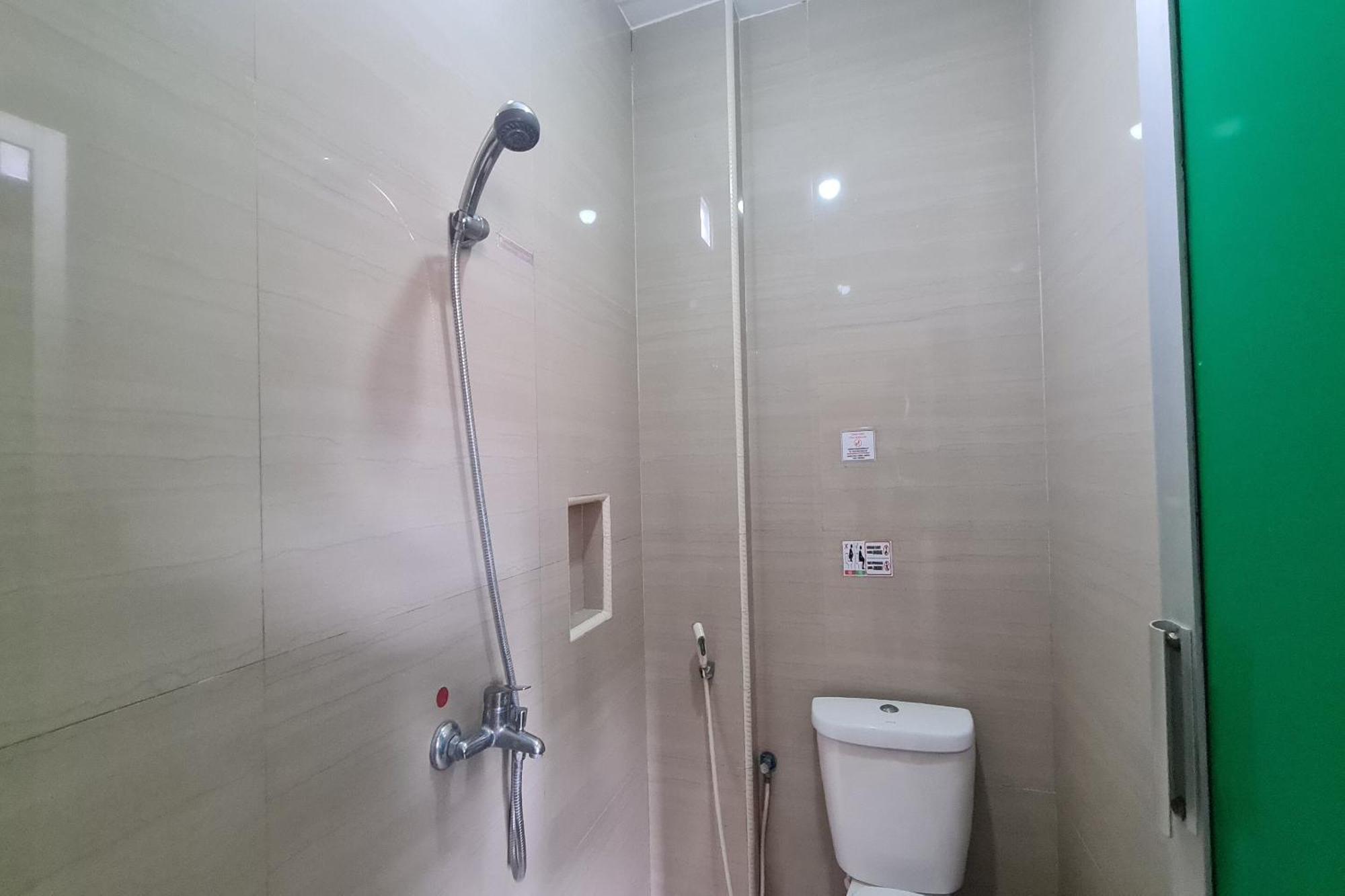 Capital O 93250 Hotel Tirta Kencana 2 Baturaden Banyumas Exterior foto